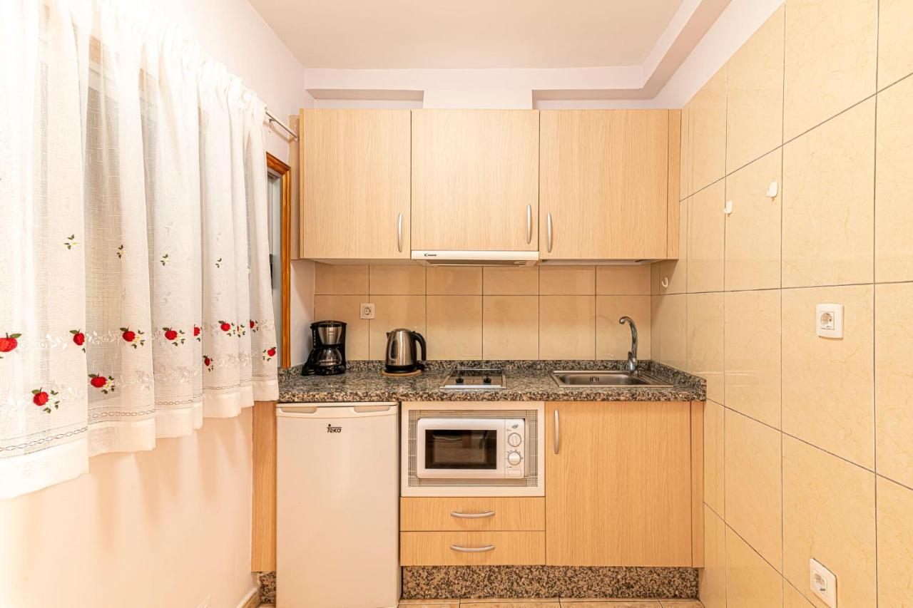 Apartamentos En El Centro De Los Cristianos Arona (Tenerife) Exterior foto