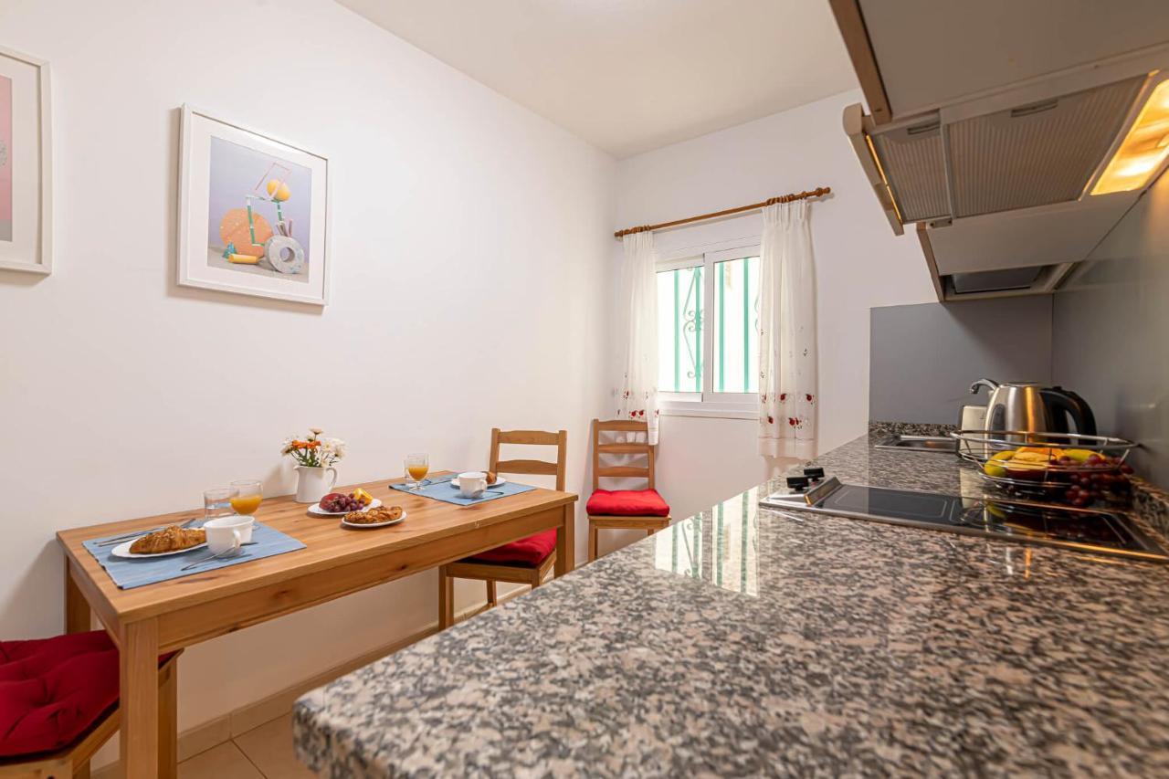 Apartamentos En El Centro De Los Cristianos Arona (Tenerife) Exterior foto